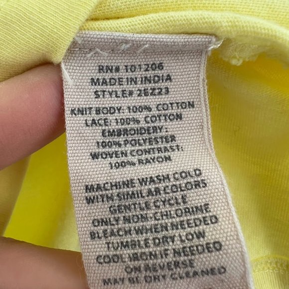 Soft Surroundings Angelwing Top Embroidered Floral‎ Keyhole Yellow Size Medium - Picture 7 of 7